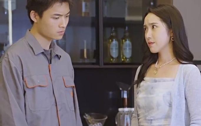 成為快遞員后，我有了七個老婆(全集)