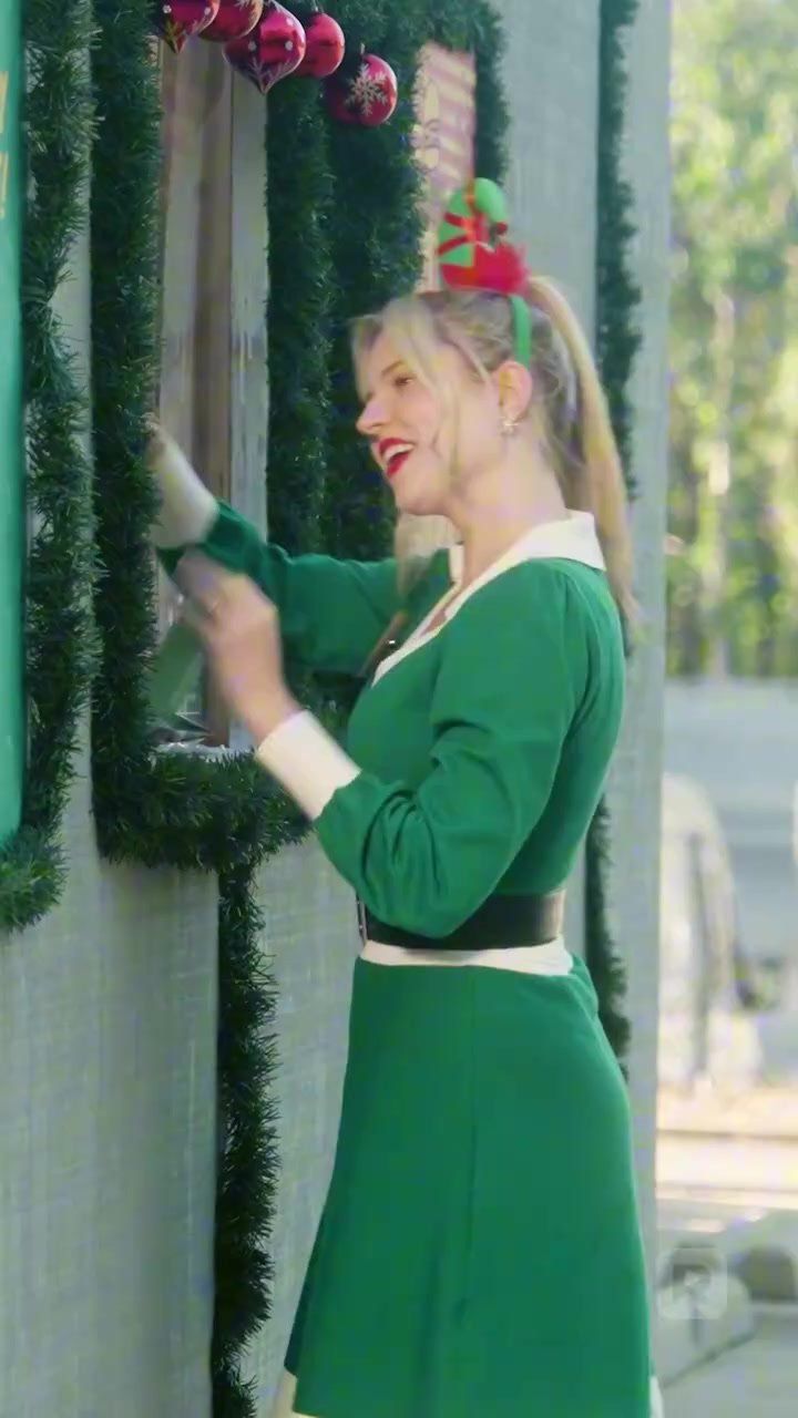 特朗普愛(ài)上在白宮當(dāng)保潔的我(全集)